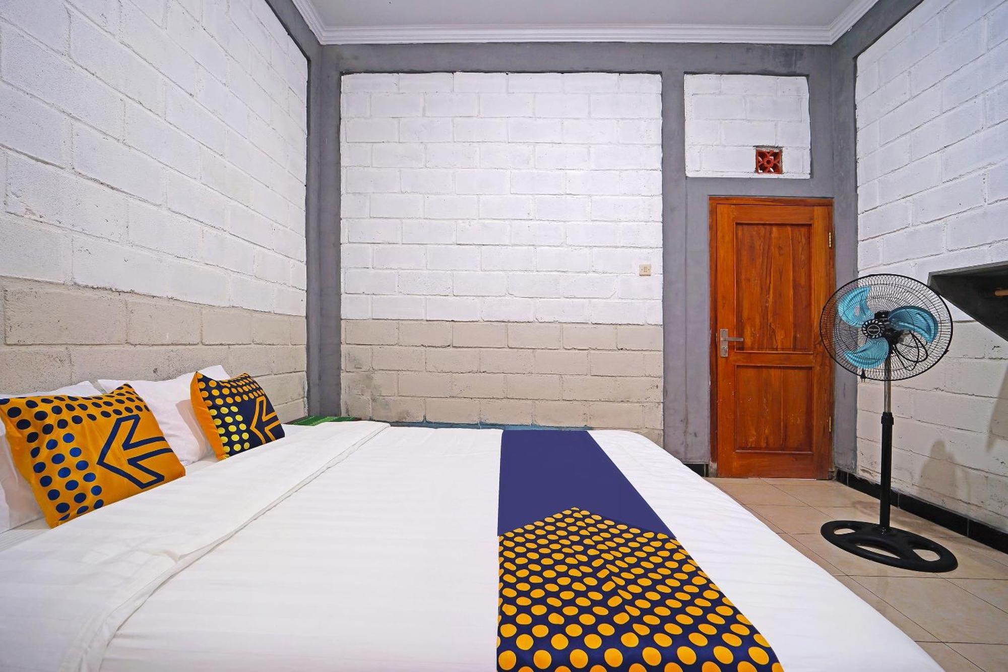 Spot On 91085 Griya Estu Wening Hotel Sleman  Luaran gambar